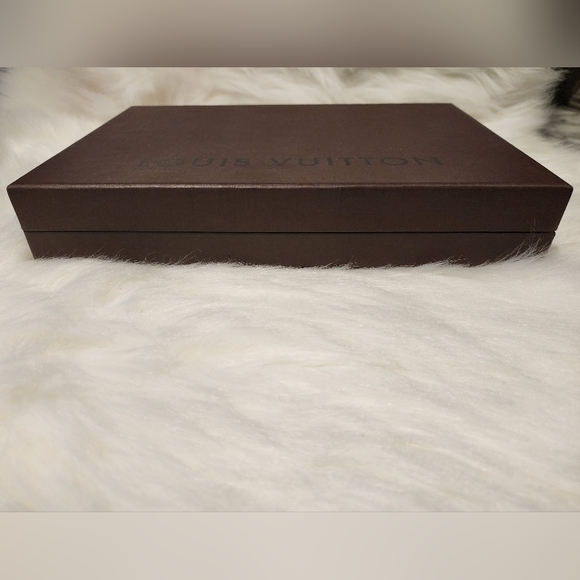 Louis Vuitton Accessory Box - Picture 2 of 9